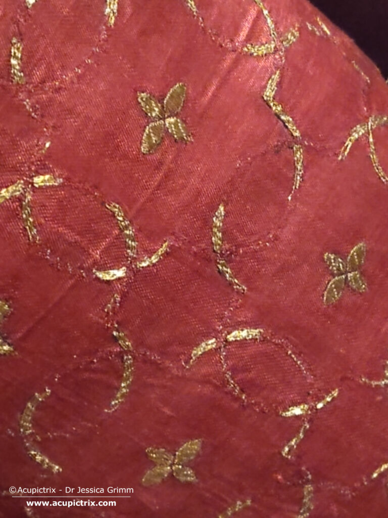 Stockings of William II of Sicily, second half 12th century, Kaiserliche Schatzkammer Wien, Inv. Nr. WS XIII 12.