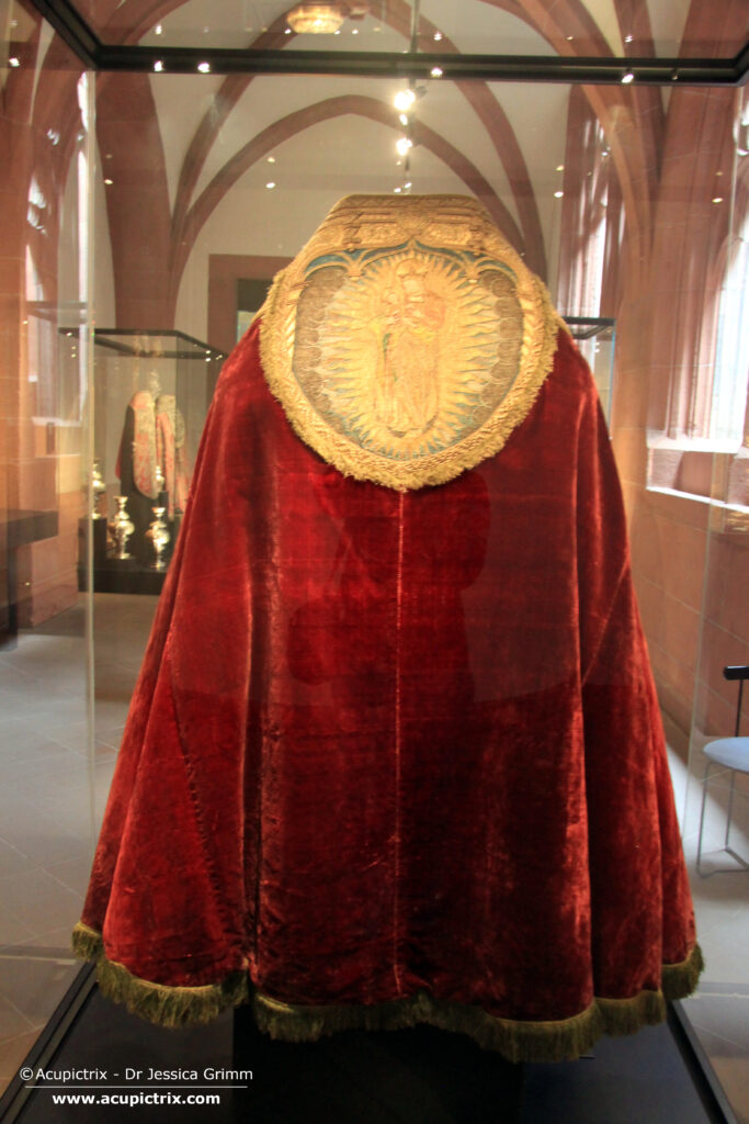 Late medieval goldwork embroidery - Cope back