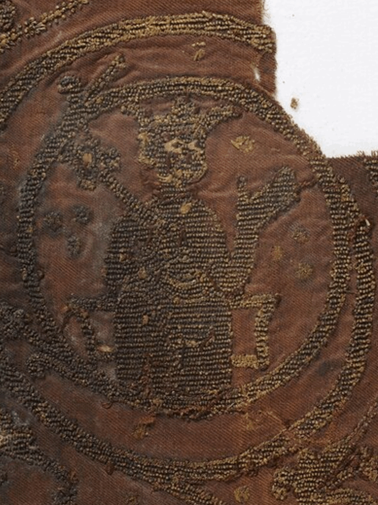 Fragment of the stockings found in the grave of Bishop Walter de Cantilupe of Worcester (AD 1195-1266), Inv. Nr. 1380-1901, © Victoria and Albert Museum, London