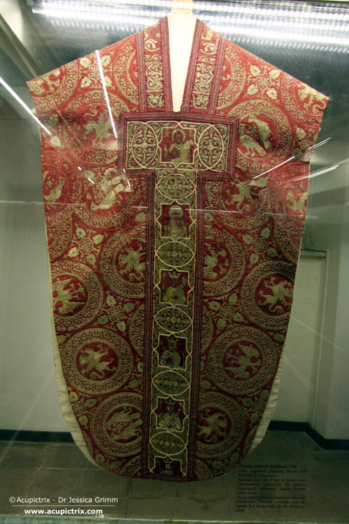 Opus Cyprense - Medieval goldwork embroidery chasuble Anagni Cathedral Treasury