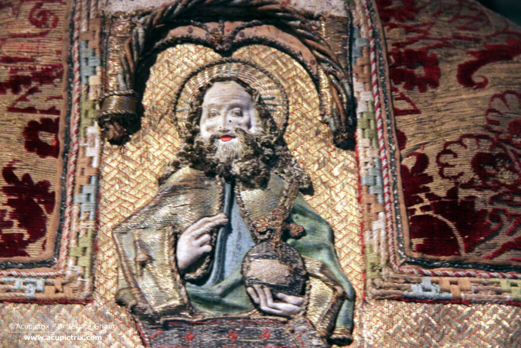 Stumpwork - Chasuble Merseburg Cathedral, Gewandinventar Nr. 2, detail with God the Father.