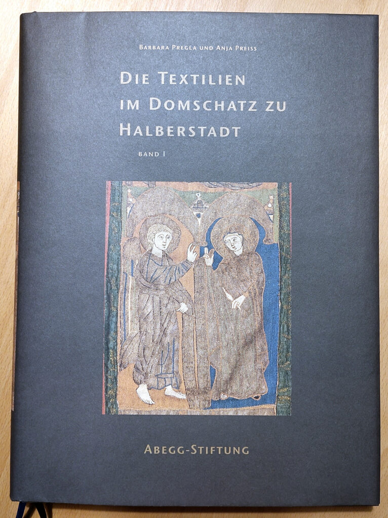 Book Review - Die Textilien im Domschatz zu Halberstadt
