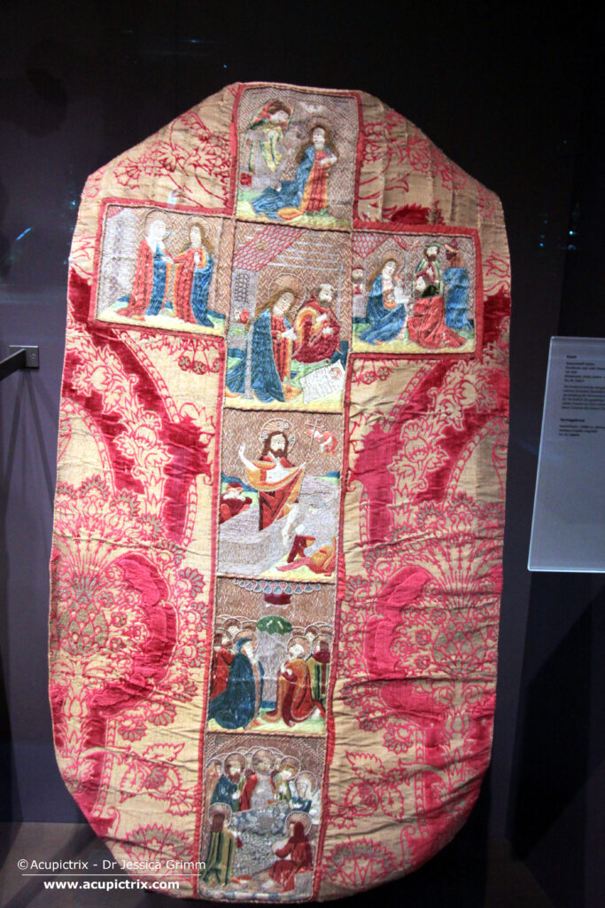 Medieval Stumpwork - Chasuble, Domschatz Fritzlar, Inv. Nr. 705071, around AD 1500, Germany.