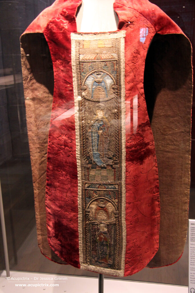 Front of chasuble 1212.BL115 Cathedral Traesury Le Puy-en-Velay, France