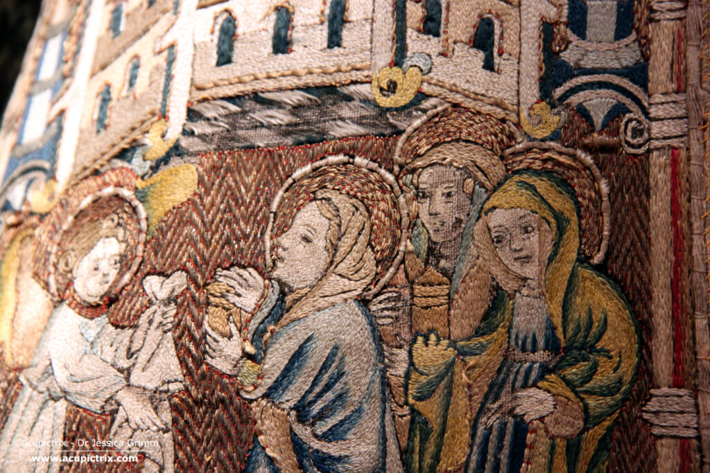 Embroidered vestments - Green cope with embroidered orphreys (detail), M 25, Sankt Annen Museum.