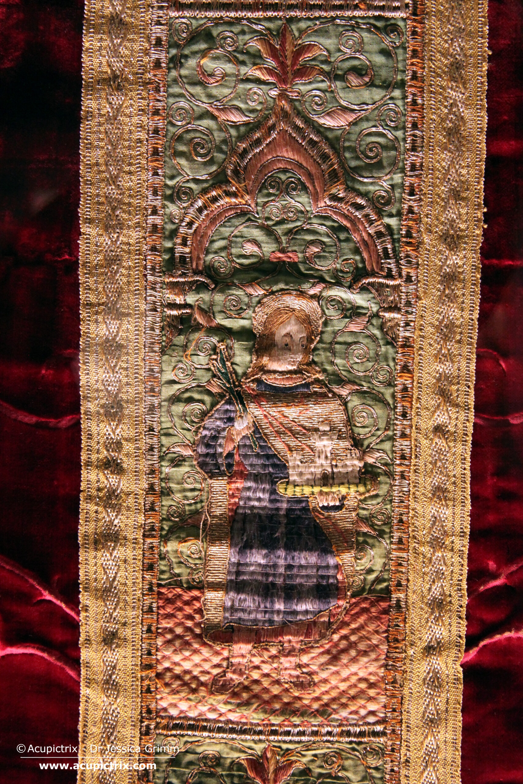 Venetian embroidery from the mid-15th century