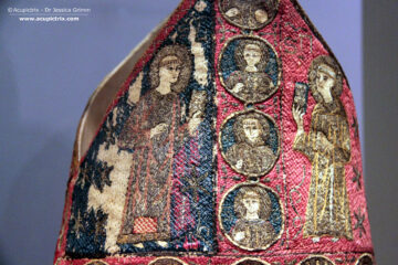 Mitre - Medieval goldwork embroidery on a 14th century mitre from Venice, Italy