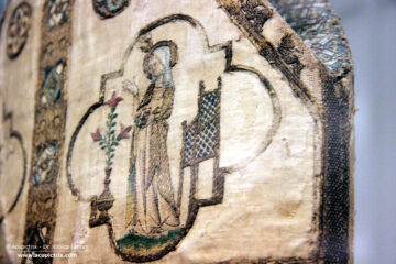 Jean le Noir - Embroidered mitre on display in the museum.