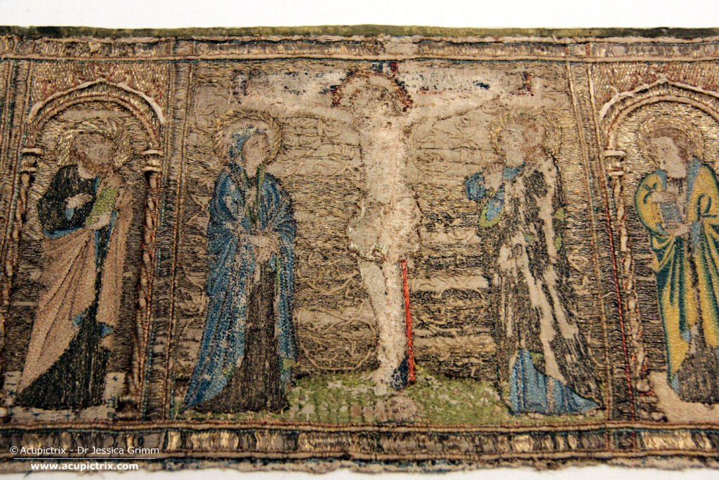 Opus florentinum - embroidered scene of the Crucifixion