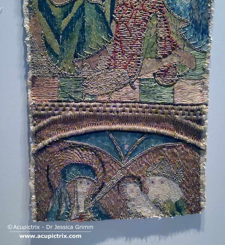 Diocesan Museum Brixen - gold and silk embroidery cut off